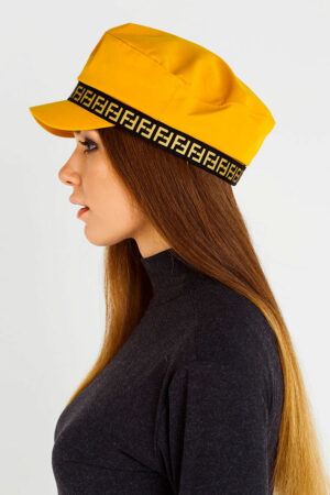Шапка жіноча з трикотаж жовта, модель Кепка/fendi