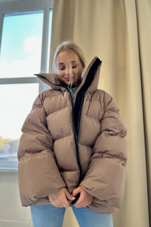 Куртка жіноча з тканини бежева, модель Simona