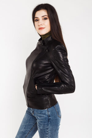 Куртка женская из натуральной кожи черная, модель 2893