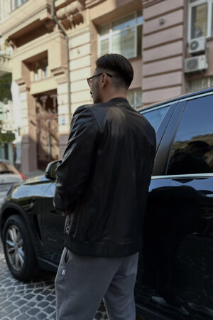 Куртка чоловіча з натуральної шкіри чорна, модель E-24
