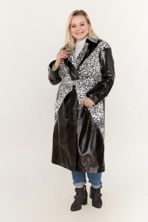 Куртка женская из натуральной кожи черная леопард, модель 20 z 350
