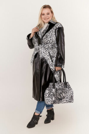 Куртка женская из натуральной кожи черная леопард, модель 20 z 350