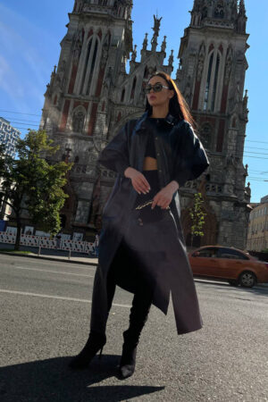 Куртка жіноча з натуральної шкіри чорна, модель Db-4