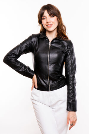 Куртка женская из натуральной кожи черная, модель Db-4