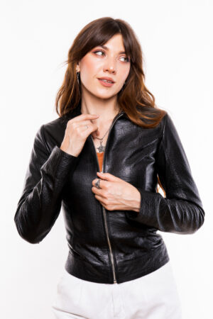 Куртка женская из натуральной кожи черная, модель H-17