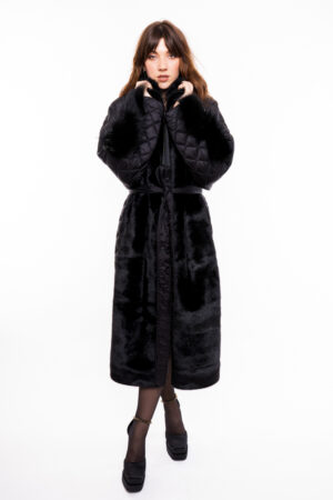 Пальто женское из чернобурка TISSAVEL черное, модель Brs-123