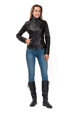 Куртка женская из натуральной кожи черная, модель 077