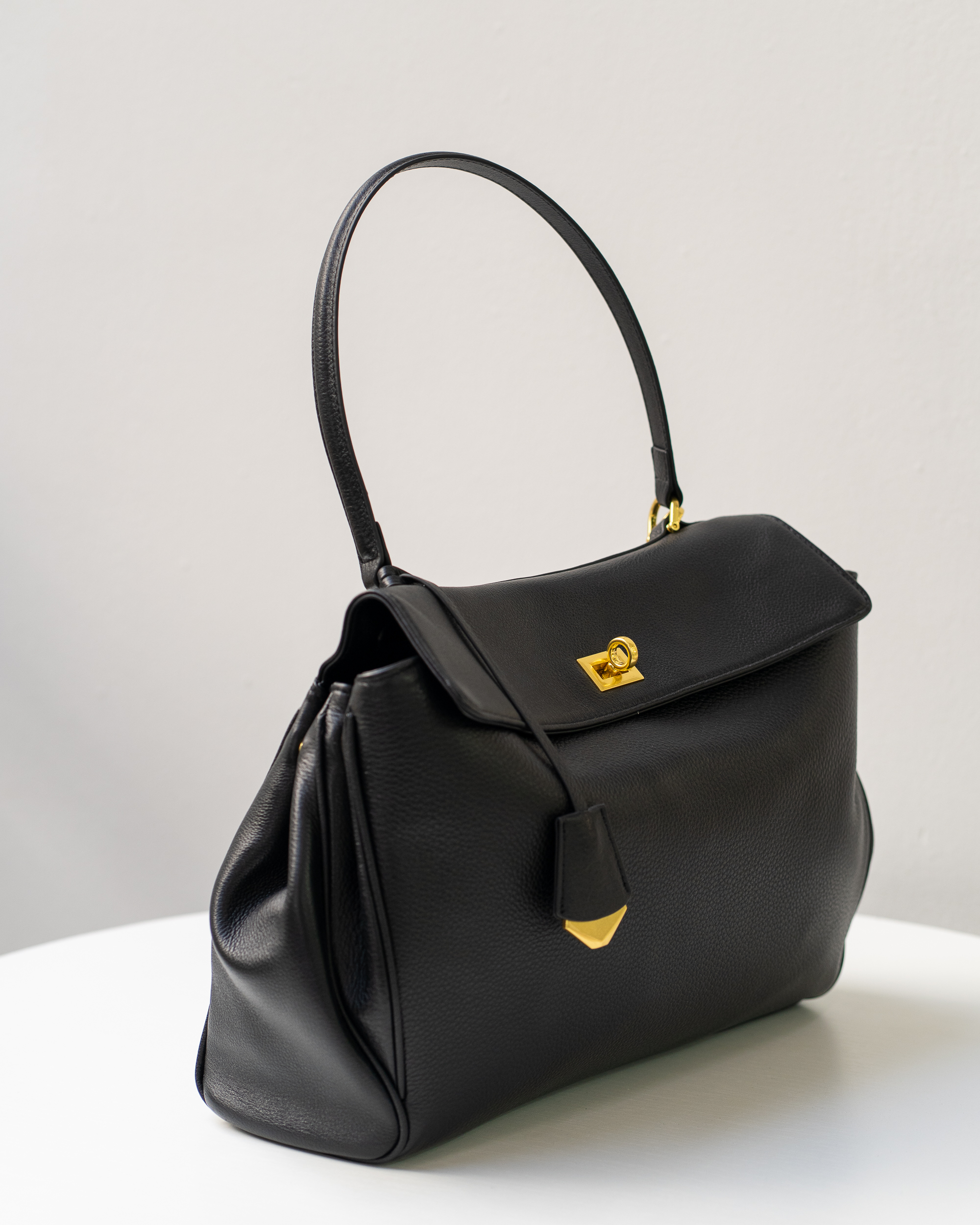 Сумка жіноча з натуральної шкіри чорна, модель Y 2094-j-33/rodeo Сумка жіноча з натуральної шкіри чорна, модель Y 2094-j-33/rodeo