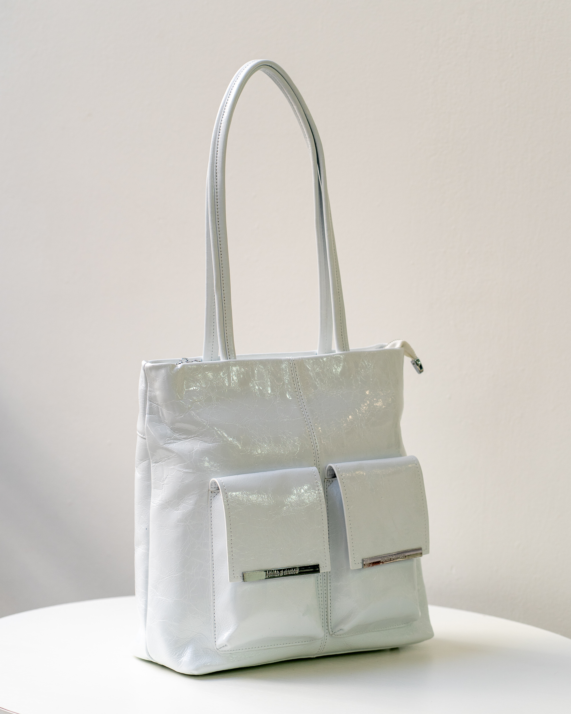Сумка женская из кожи/битой лак белая, модель C 0929 y/шопер Сумка женская из кожи/битой лак белая, модель C 0929 y/шопер